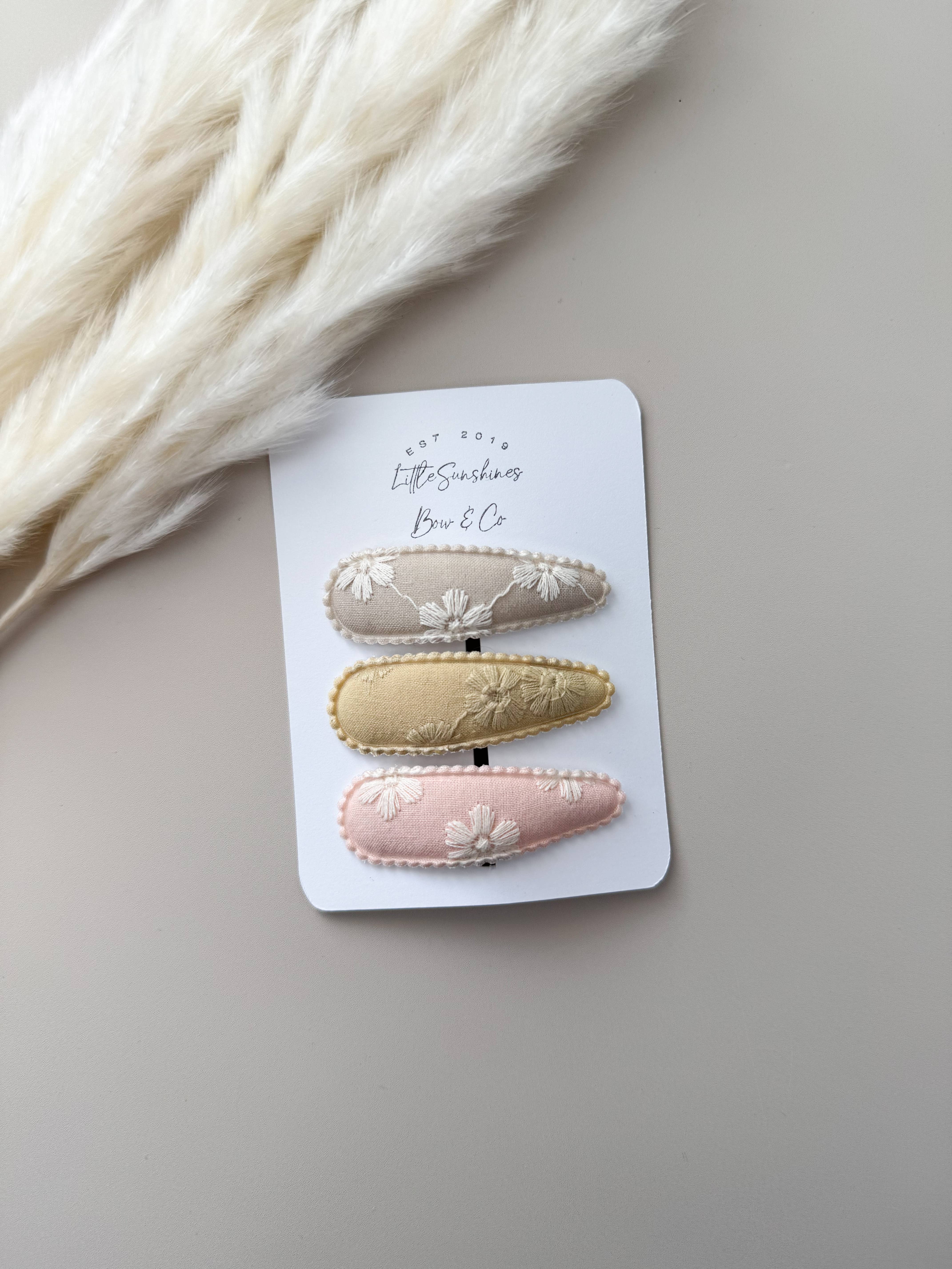 Little Sunshines Bow & Co - Wholesale Hair Clip - Kids - Lace Snap Clips- Set of 30