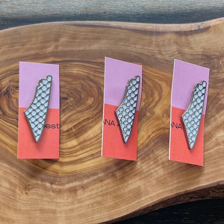 Palestine Map Keffiyeh Enamel Pin for wholesale by rahaal