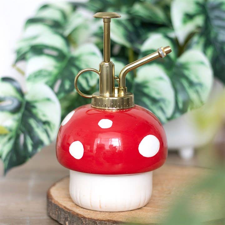 Something Different Wholesale - Wholesale Plant Mister - Mushroom Shaped Plant Mister