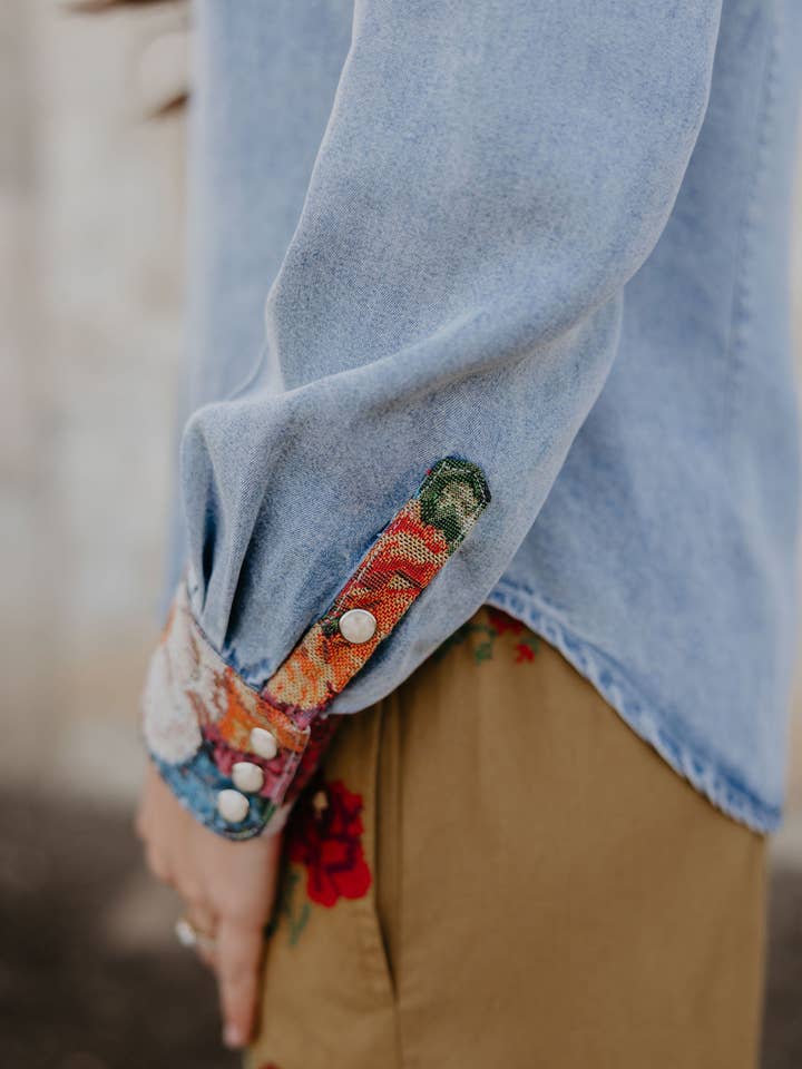 Rodeo Quincy - Wholesale Button Down Shirt - Women's - Rosa Vaquera Button Up