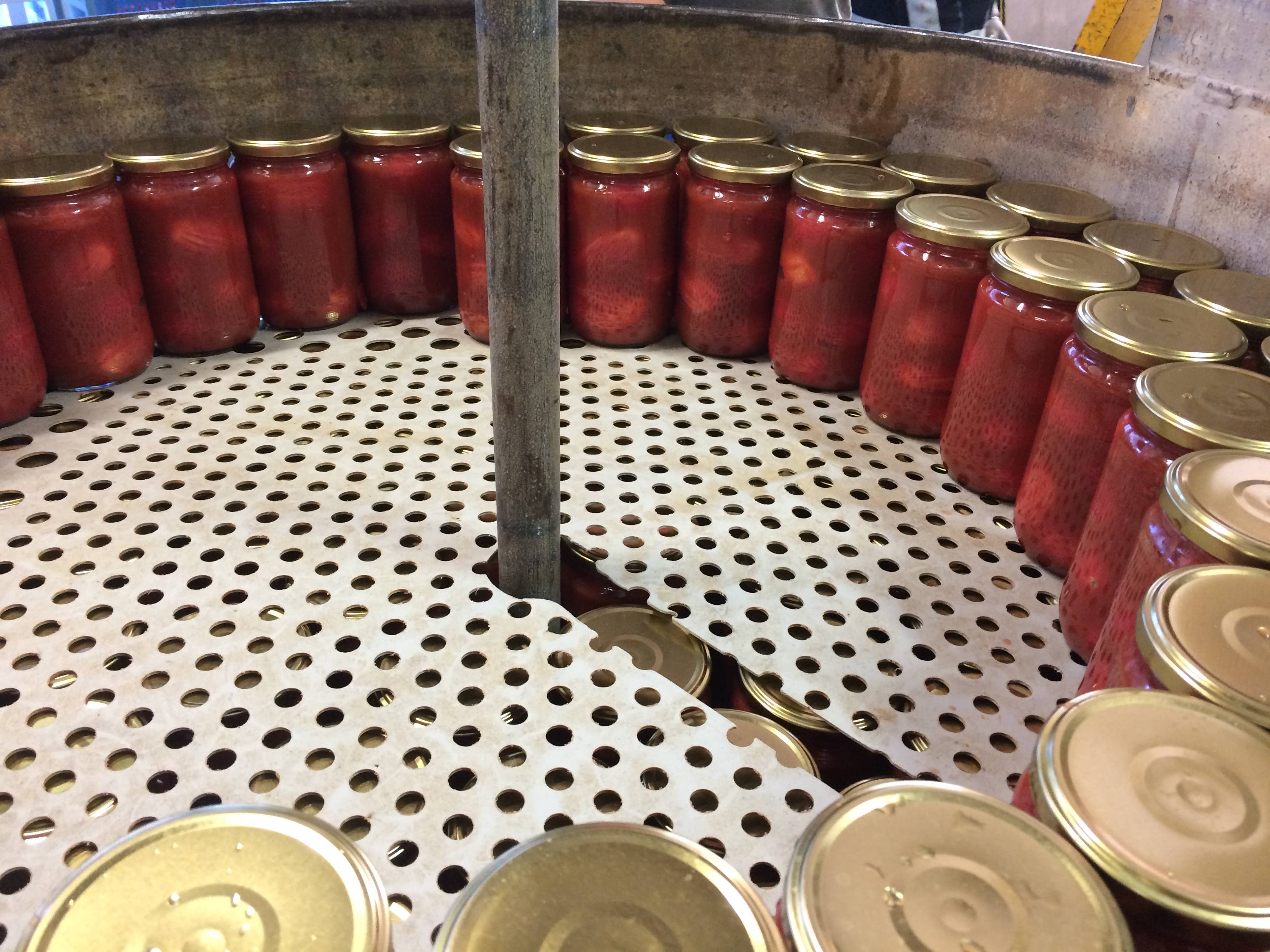 CONSERVES GUINTRAND - Wholesale Sauce - Whole peeled tomatoes with juice PG 720 ml (jar)5