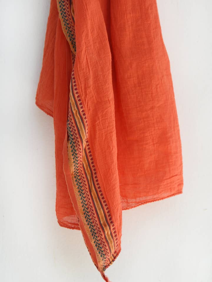 Il Pareo//Honeybird per la vendita all'ingrosso da parte di Beachwood The Label