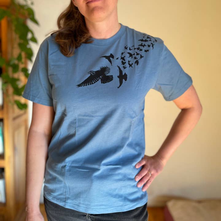 Sarah Drummond Art - Wholesale Shirt - Unisex - Handprinted T-shirt "Blackbirds"1