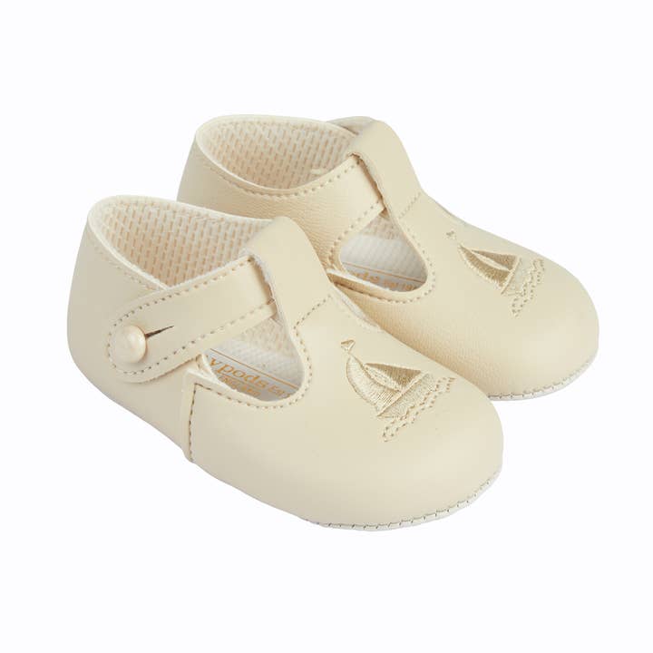Early Days & Baypods – Sapatos de berço – Bebé por atacado – T-bar com sola macia B119 com bordado Yacht4