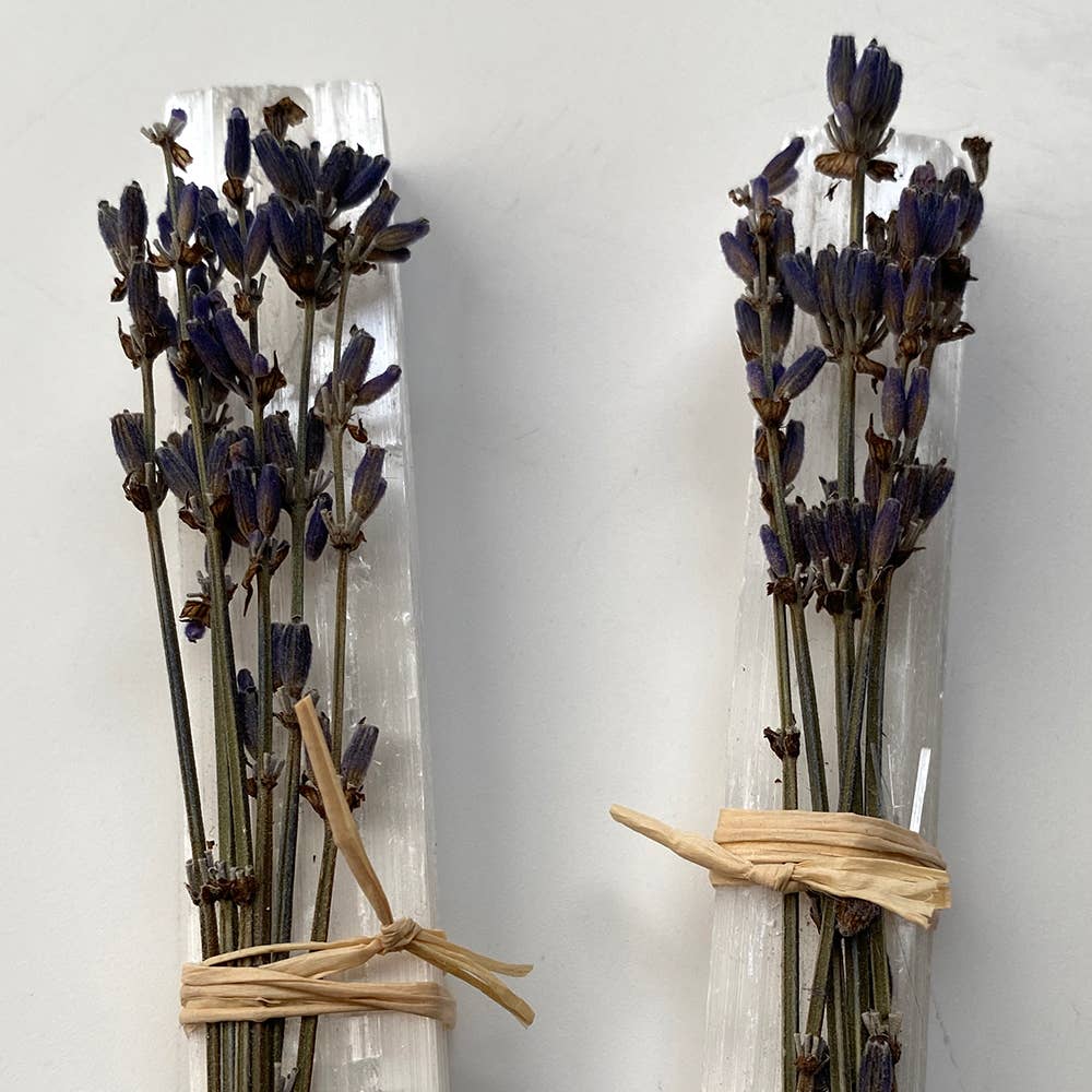 VIE – Großhandel Räucherbündel – Mini-Räucherbündel Lavendel mit 10 cm Selenitstab3