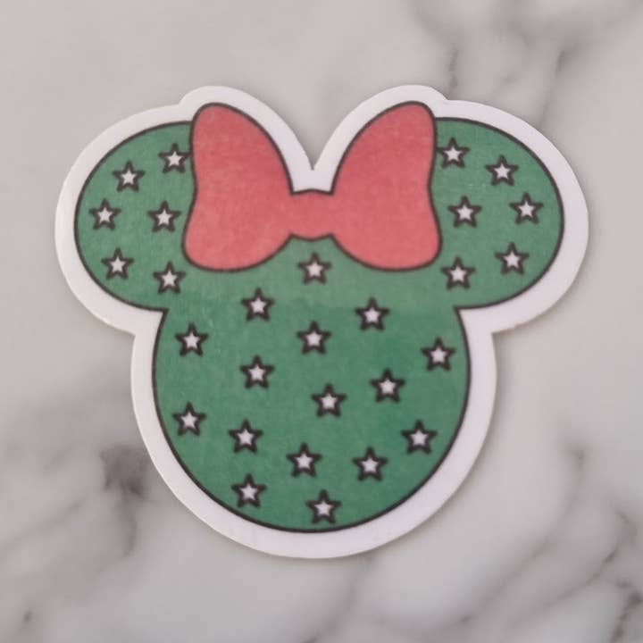 Pegatina Navideña de Ratón con Lazo Festivo – Calcomanía de Vinilo Duradera para venta al por mayor de Aka Designs