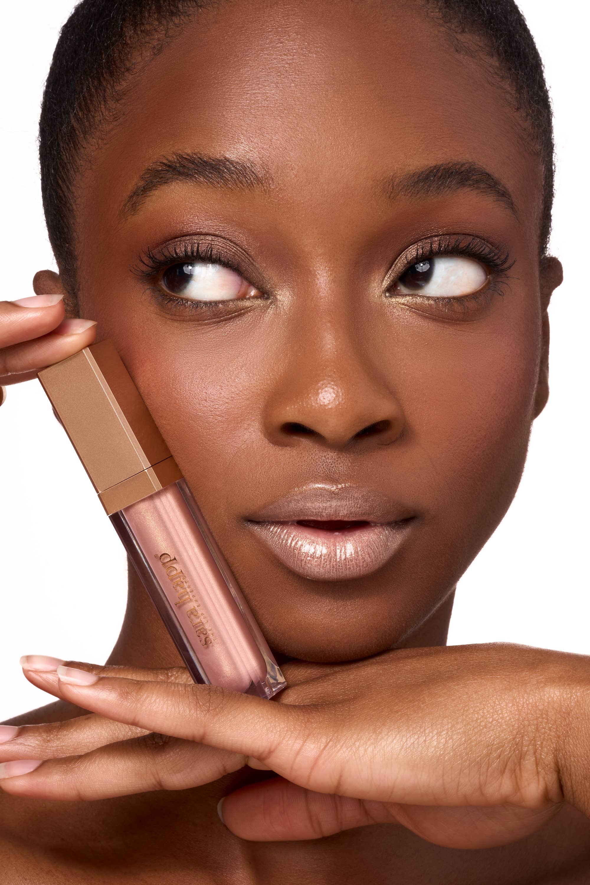 Sara Happ – Gloss labial por atacado – The Rose Gold Slip - Gloss labial hidratante5