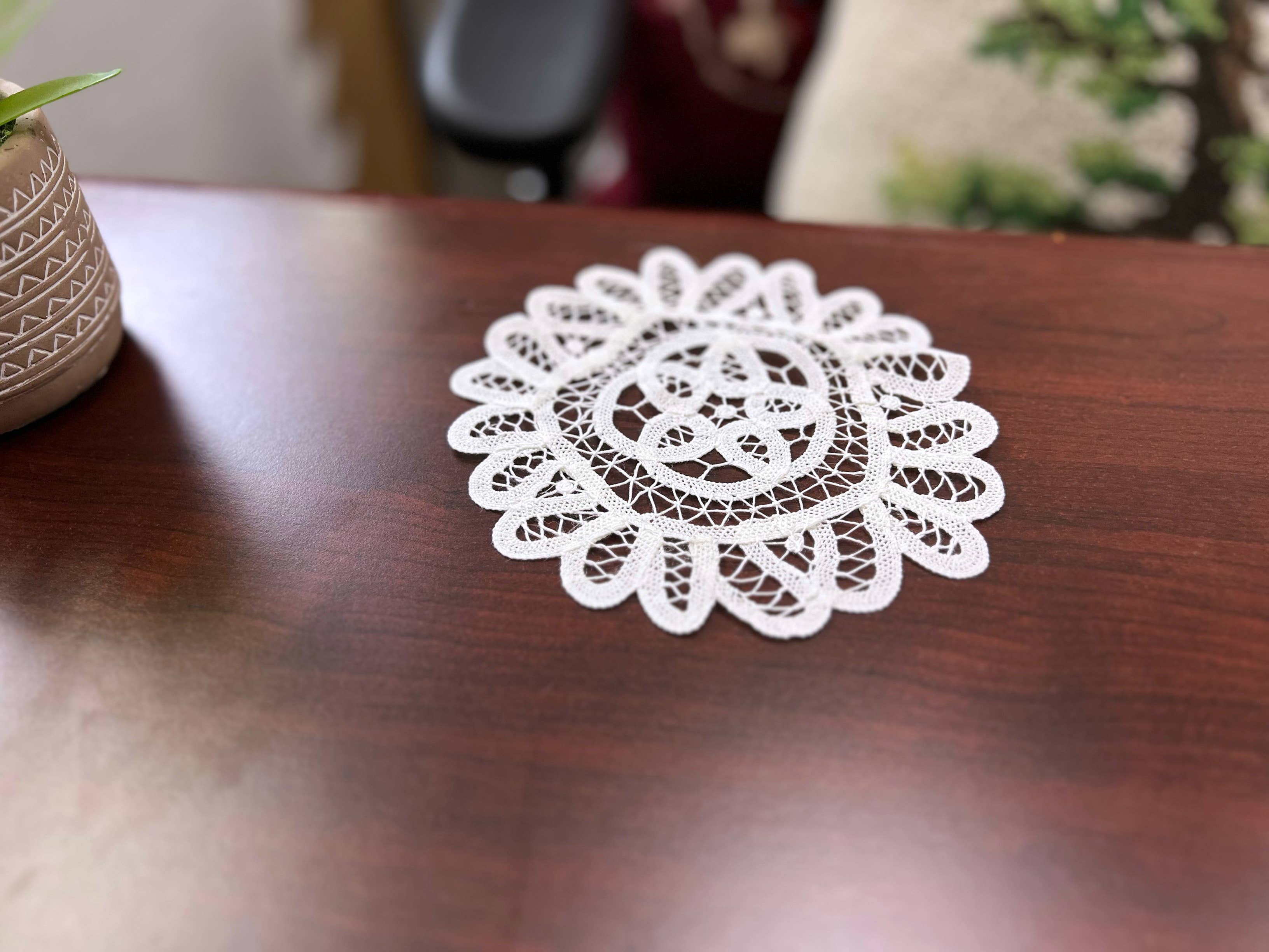 Peking Handicraft - Wholesale Doily - Annie's Treasures Doilies Round Shape1