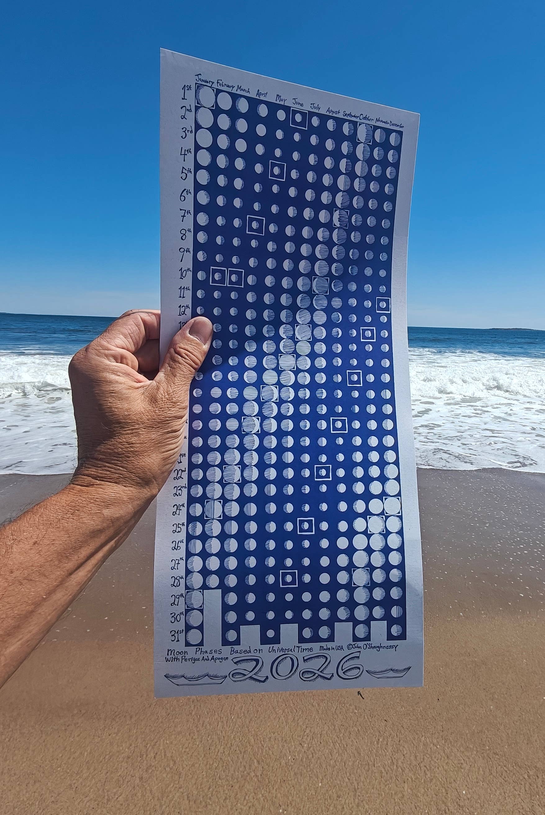 JD OShaughnessy - Vente Calendrier - Calendrier lunaire vertical 2026 avec périgée et apogée de la Lune1