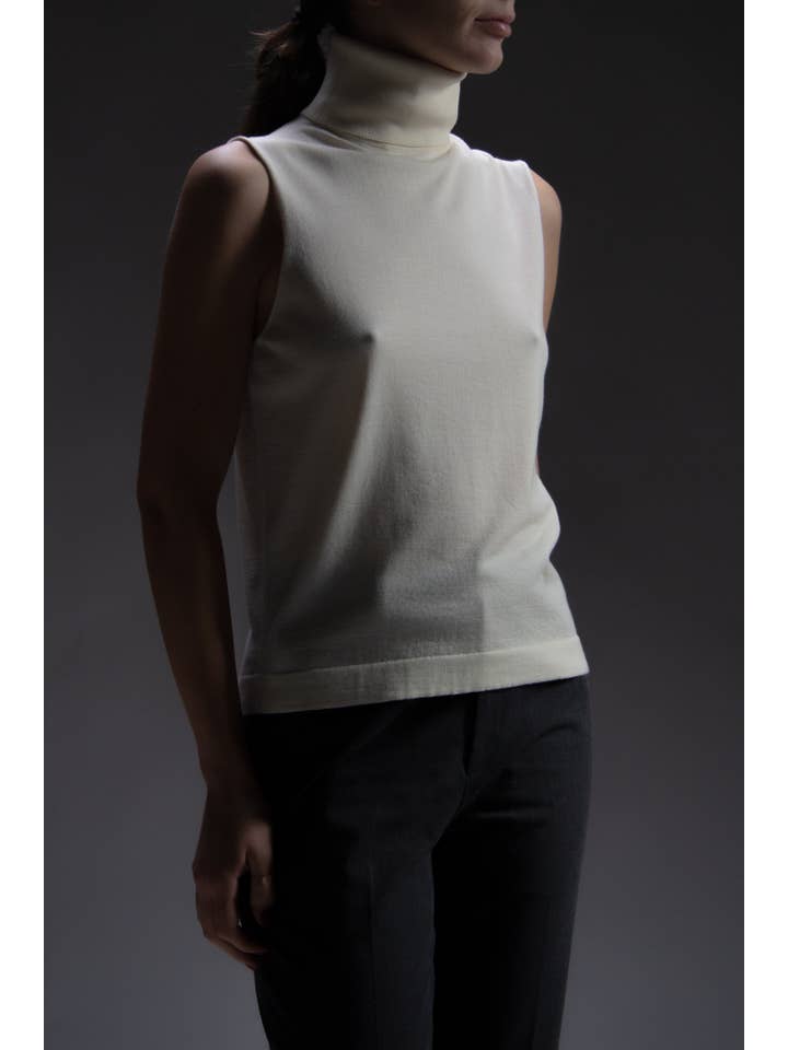 Lèmme - Wholesale Knit Sweater - Women's - Sleeveless turtleneck sweater in wool and silk1