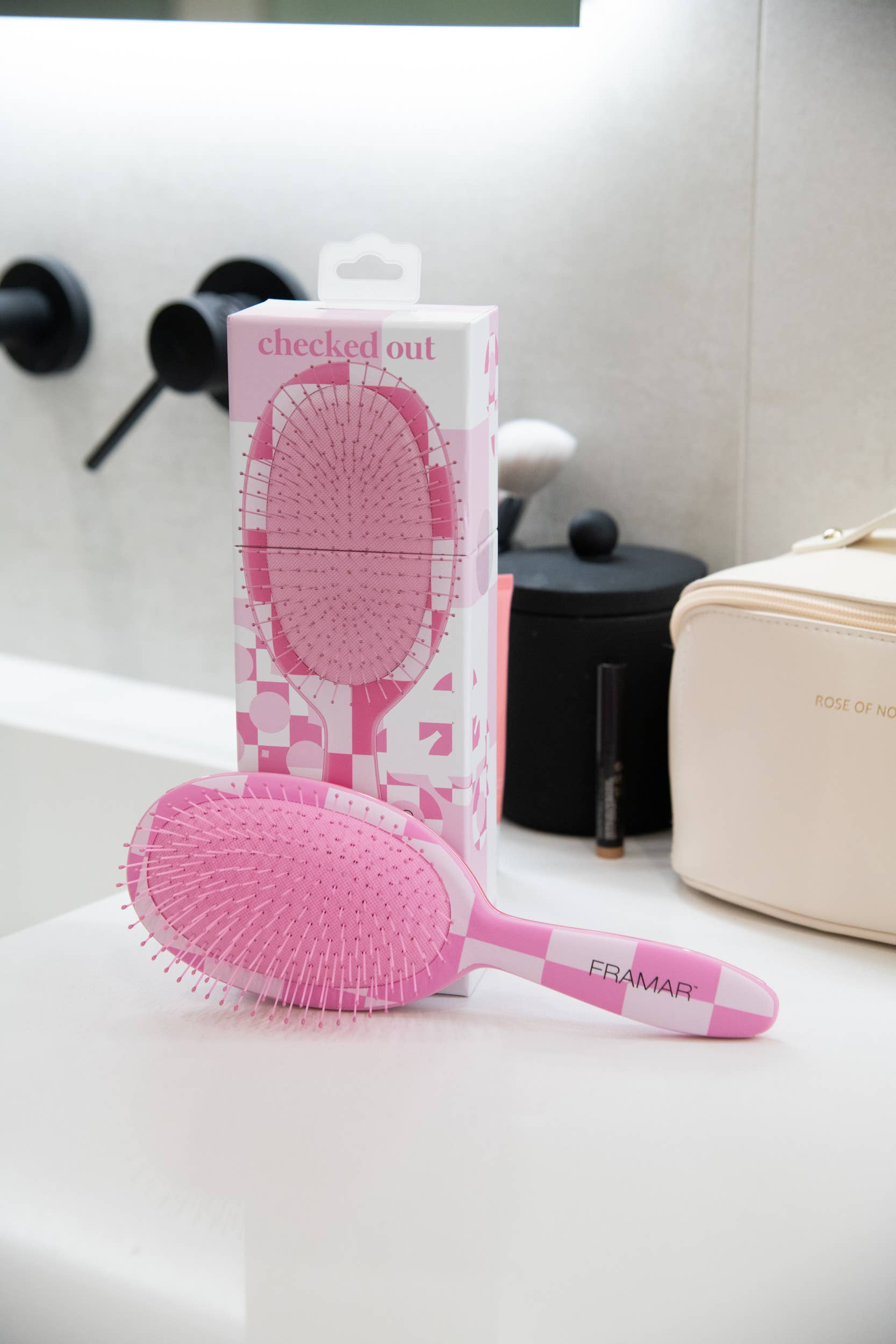 Framar Hair Brushes & Hair Accessories - Wholesale Hair Brush/Comb - FRAMAR Checkered Detangling Brush, Wet Hair Brush Detangler4