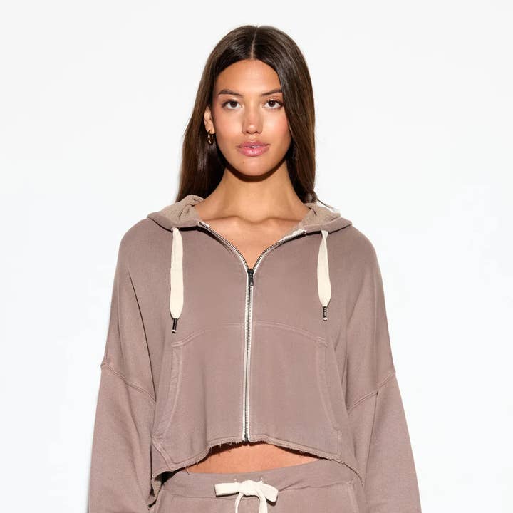 Sg Insignia Farrah Sweat à Capuche pour la vente par Spiritual Gangster