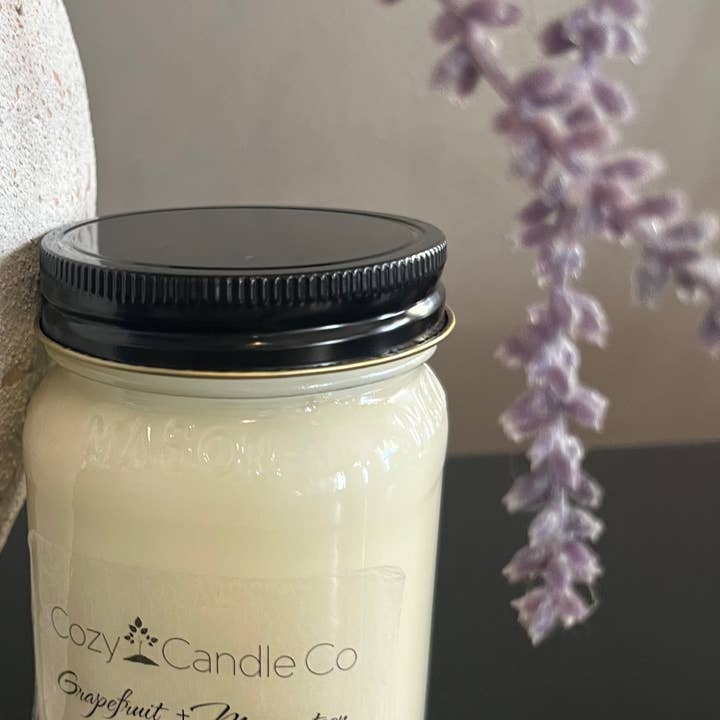 Bougie en soja au pamplemousse et mangoustan 16oz pour la vente par Cozy Candle Co