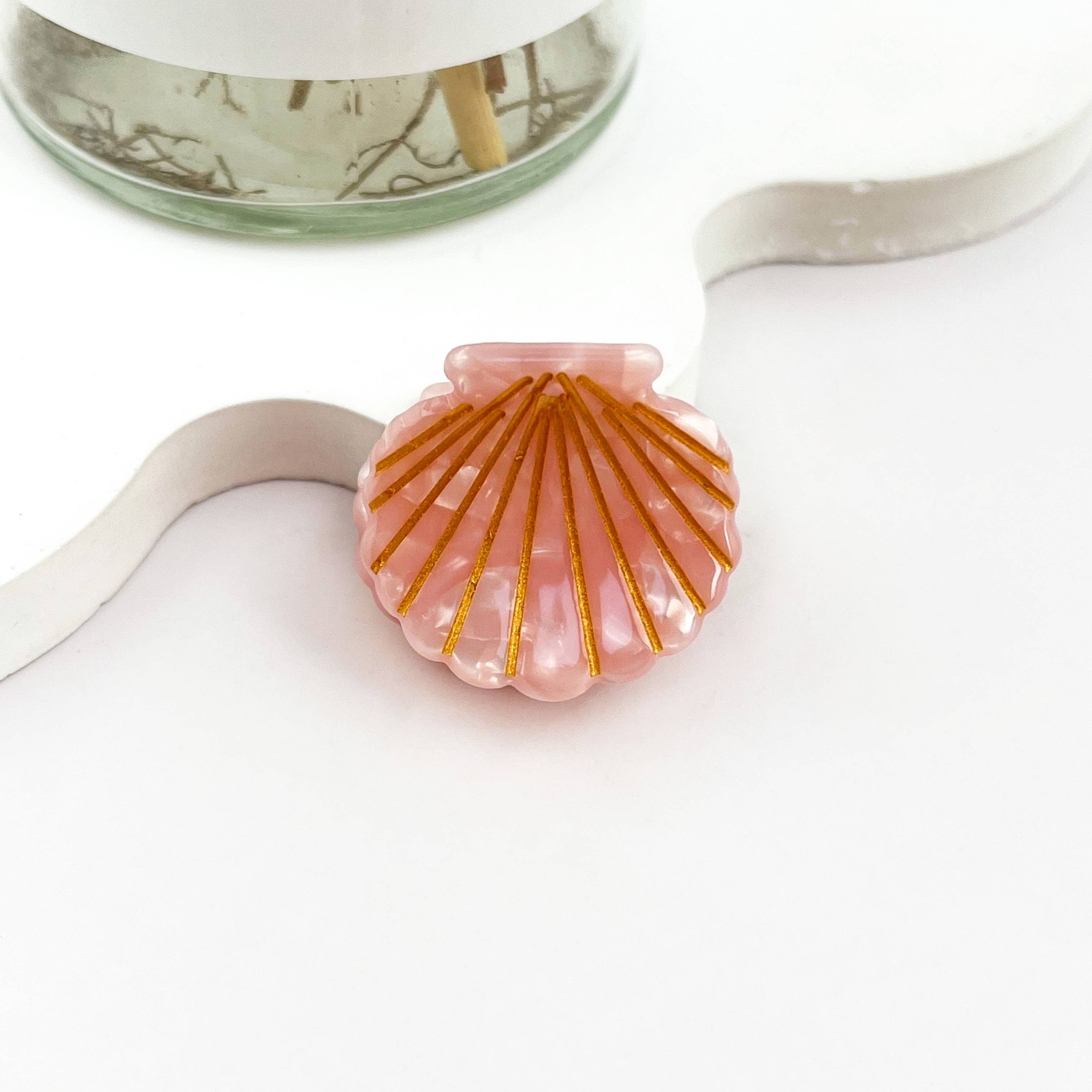 mildstyles - Wholesale Hair Clip - Women's - Cute Mini Small Shell with Gold Line Acetate Hair Claw Clip0