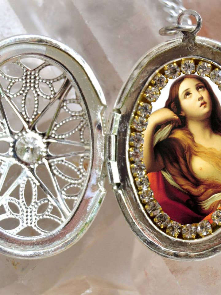 Médaillon fait main Sainte Marie-Madeleine Bijoux religieux chrétiens catholiques pour la vente par MariaSantissimaShop