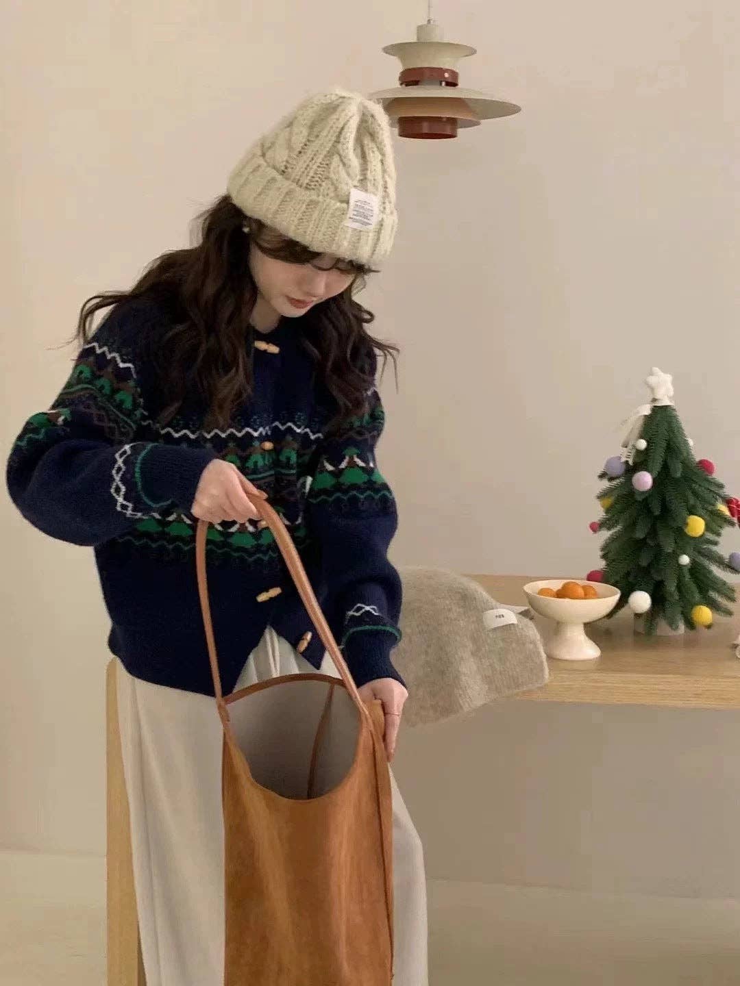 Marayn - Wholesale Cardigan - Women's - Cozy Fair Isle Horn Button Knit Cardigan Sweater11