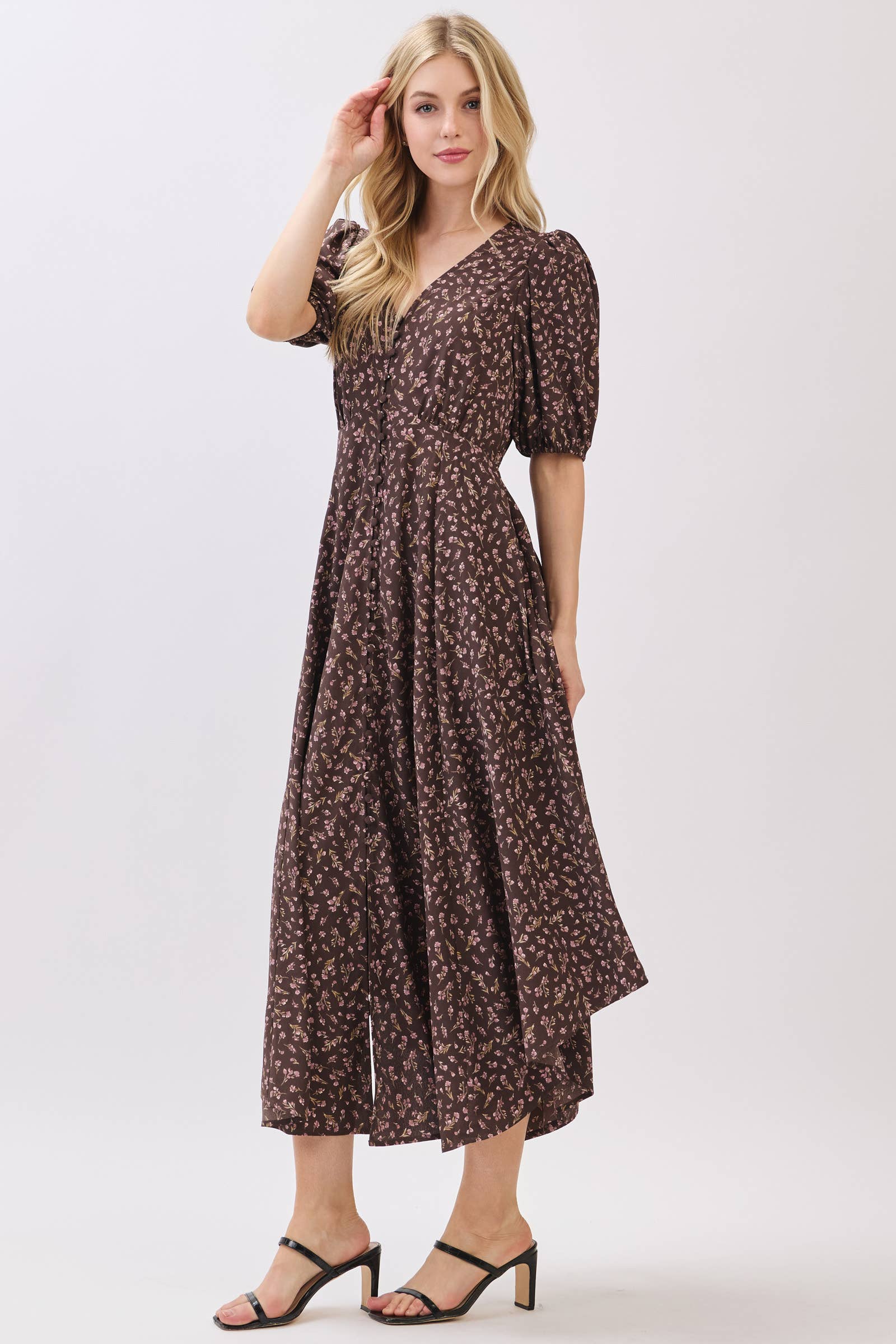 Calista - Vente Robe – femme - ROBE MIDI À MANCHES COURTES AVEC BOUTONS RECOUVERTS - VD6069A10