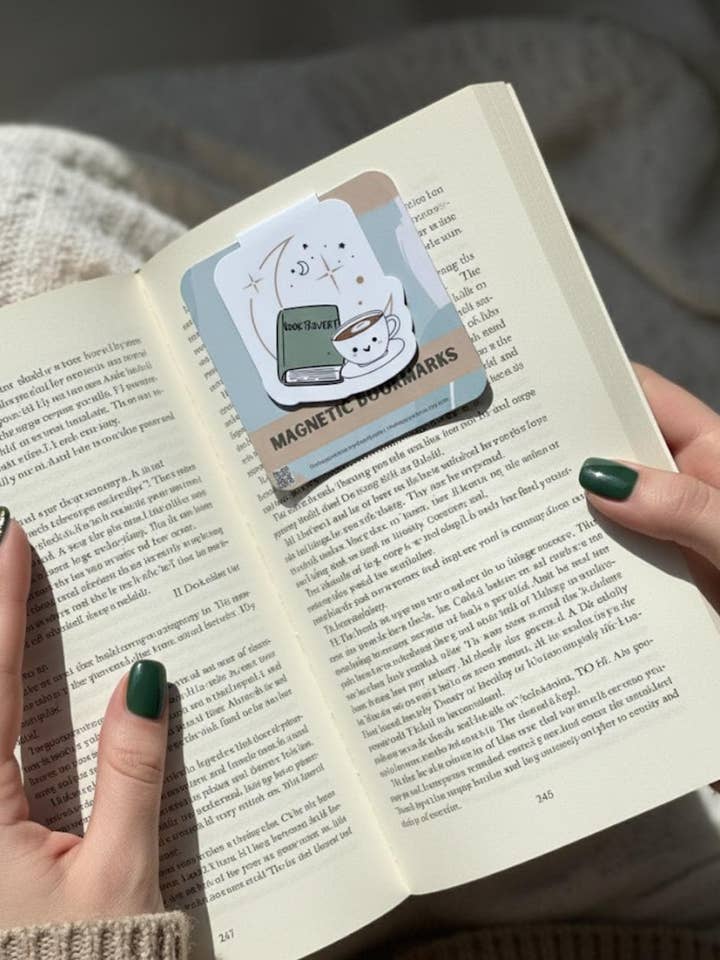 Booktrovert Magnetic Bookmarks – Cute Page Holders & Gifts for wholesale by TheHappyArchive