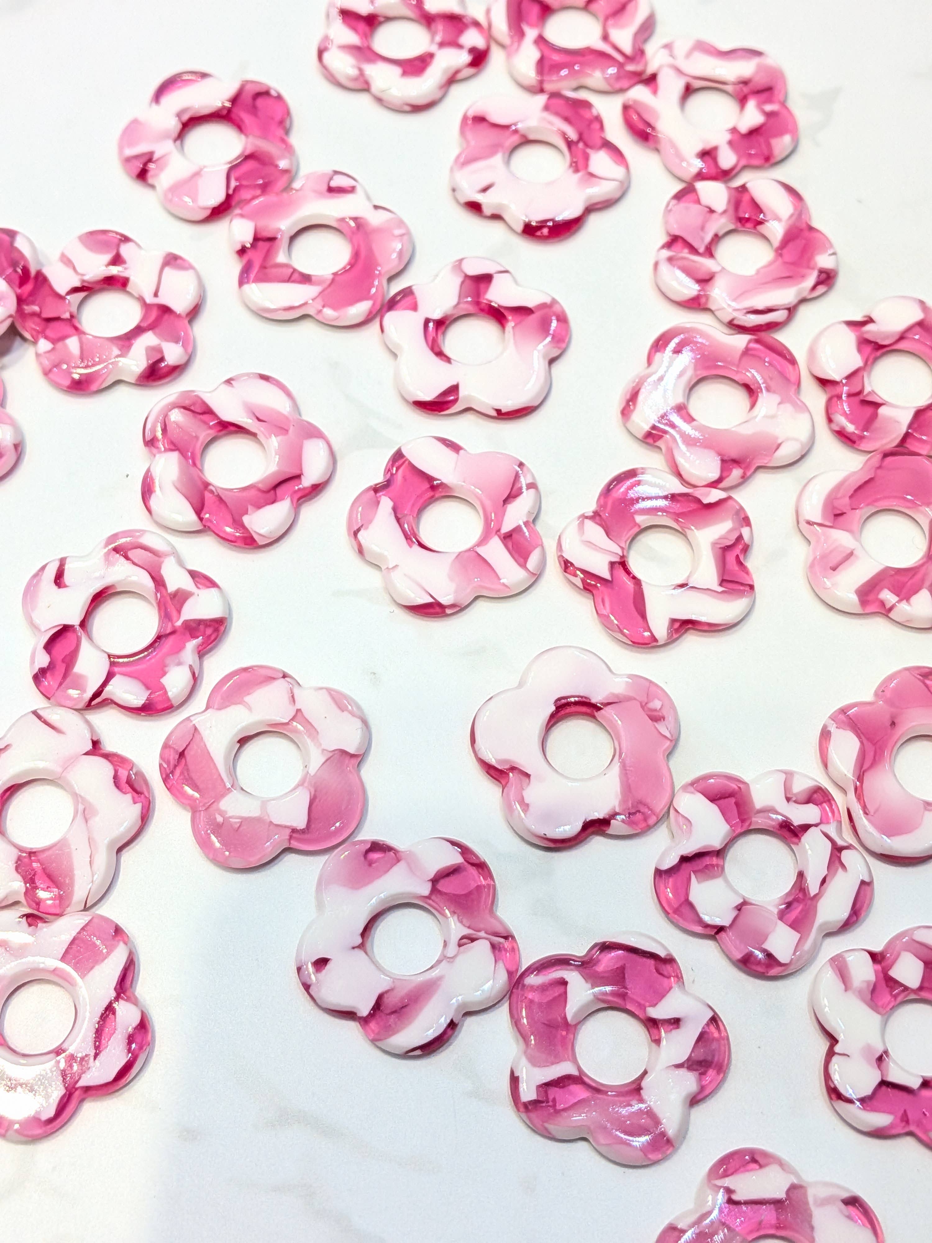 LOLO & YAYA – wholesale Emergency response charm – Flower pendant 2cm, 1.5O euros / u20