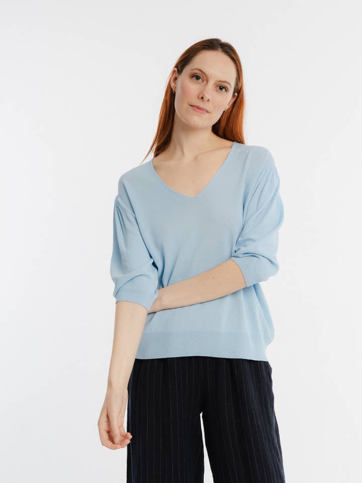 Leichter Viskose-Strickpullover mit 3/4-Ärmeln für den Großhandel von JULIA PARIS