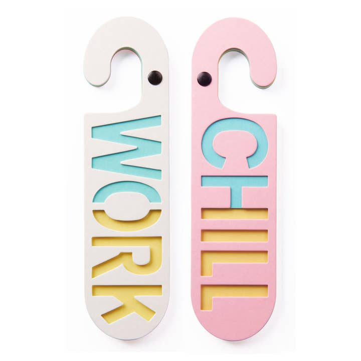 PUKI WUKI - Wholesale Wall Sign - Door hanger WORK | CHILL White | Pink2