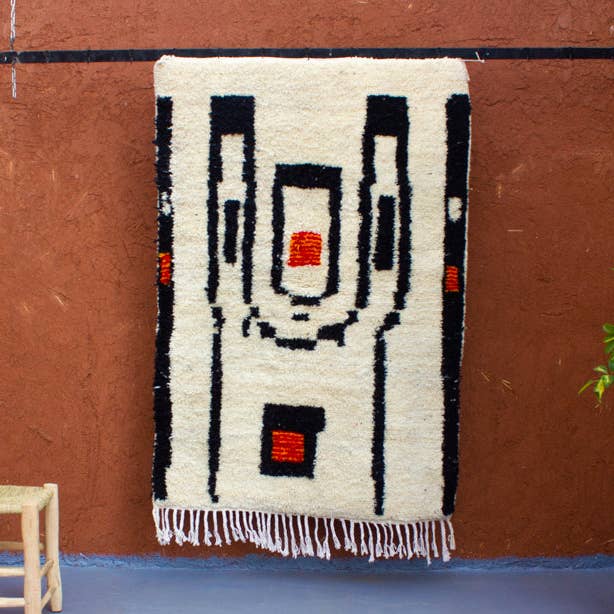 ABSTRAKT SORT & HVID ULDTÆPPE for engroshandel hos Daridecoo