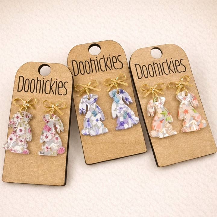 Brincos de Coelhinho Floral - Páscoa por atacado de Doohickies