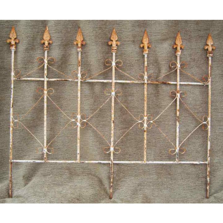 Garden Iron And More - Wholesale Outdoor Ornament/Decor - X'S Diamond Border Fence with Finials Rustic Vintage Style