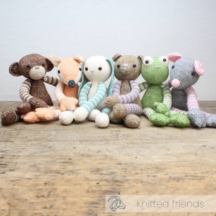 Hardicraft - Wholesale Knitting/Crochet Supplies - DIY Knitting Kit - Esther Mouse2