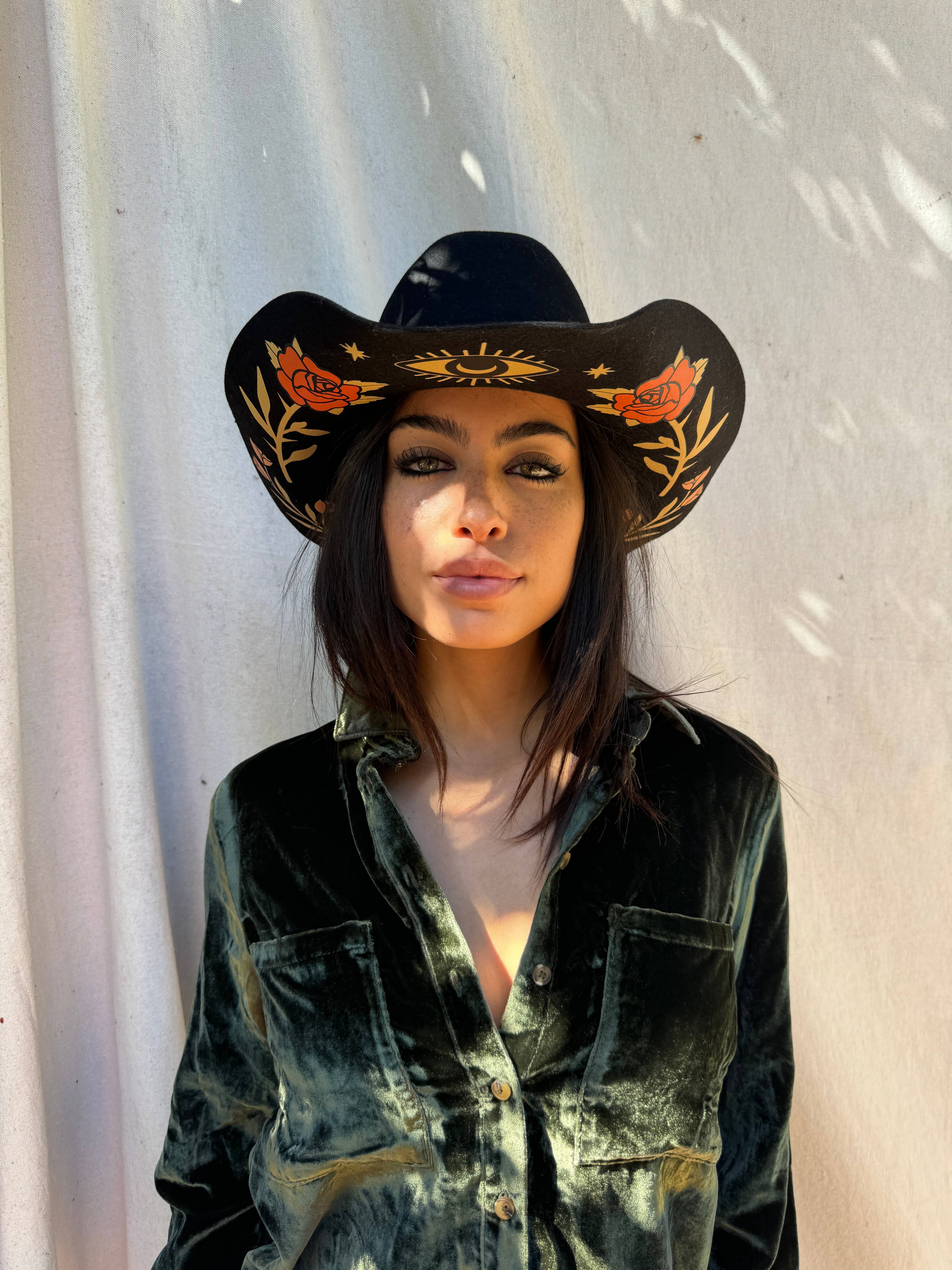 Wild as Heck - Vente Chapeau de cowboy – femme - Le chapeau Daphna Western (cowboy, chapeau en laine, vêtements western)7
