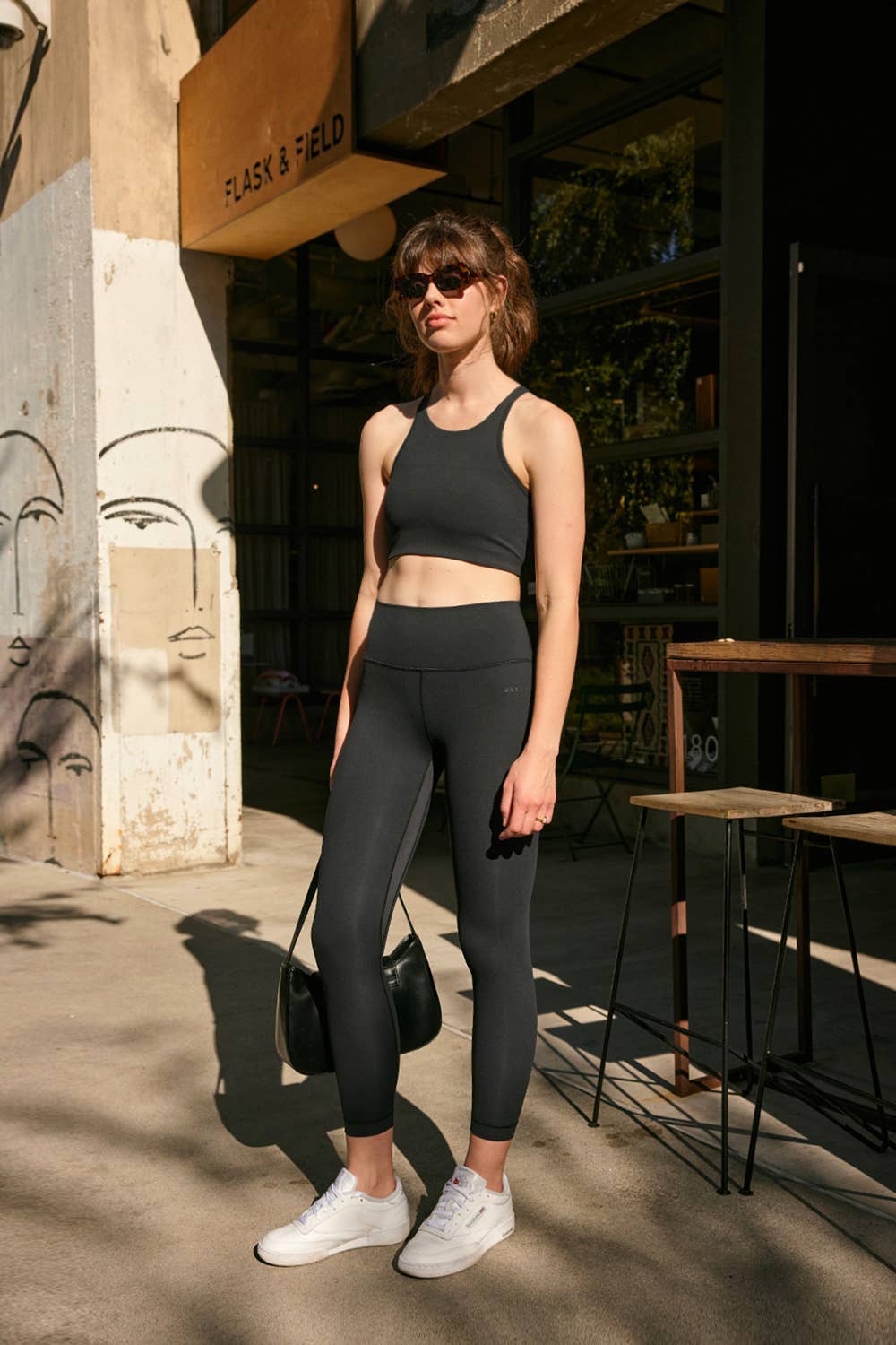 Cream Yoga - Wholesale Sports Bra - Women's - Jaylyn high-neck sports bra black4