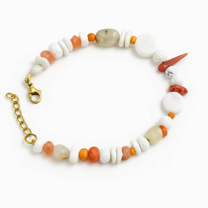 Luna Coral Smykkesten Armbånd – Håndlavet i London for engroshandel hos Lucy Andy Jewellery