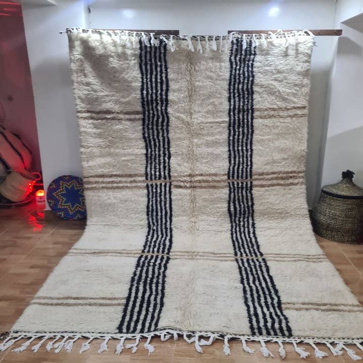 HANDMADE CARPETS MOROCCAN RUGS 200 - 300 cm 25 for wholesale by Maroccarpets Poufs and pillows wholesale +31648976894