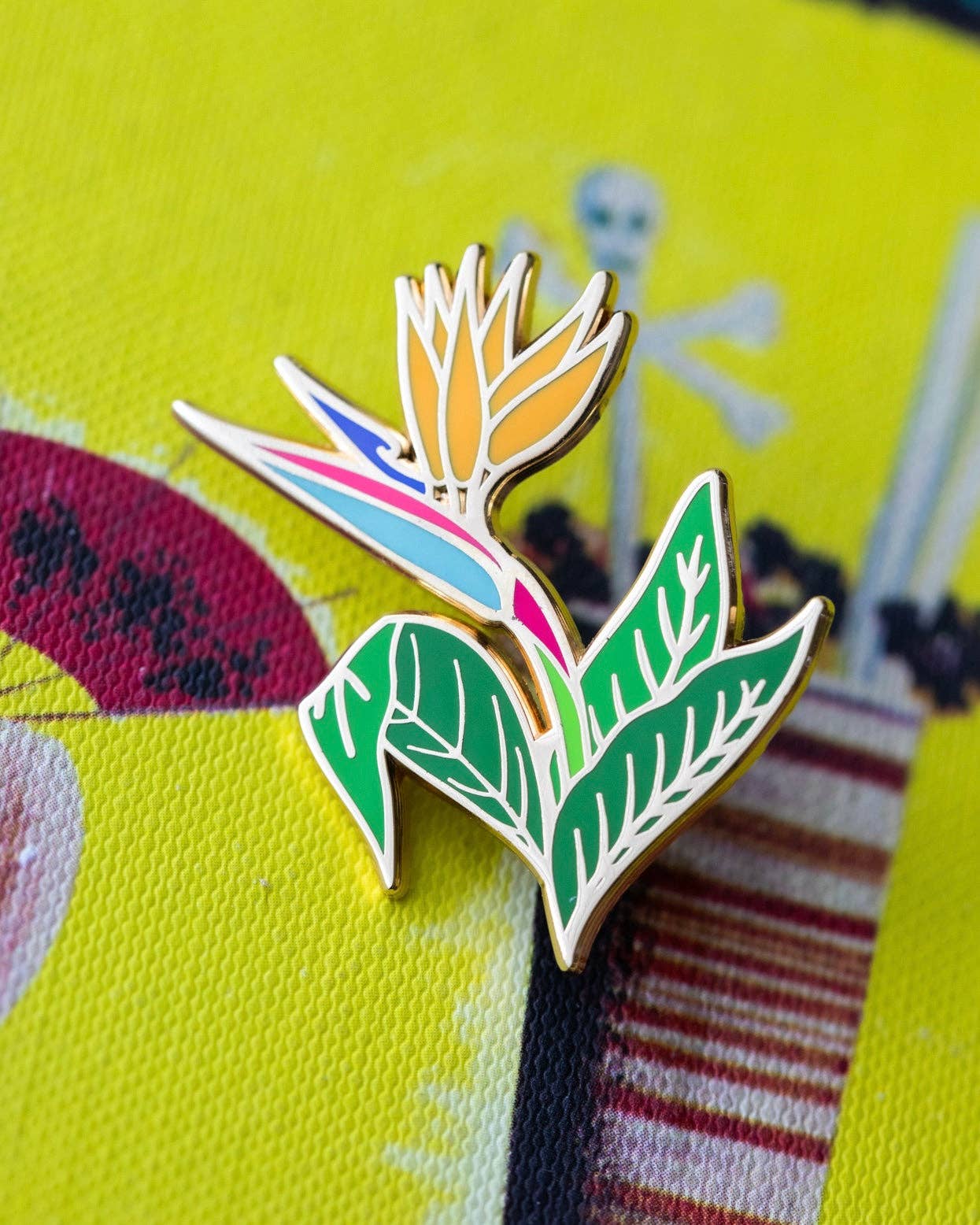 Mover & Shaker – wholesale Lapel pin/button – Birds of Paradise1