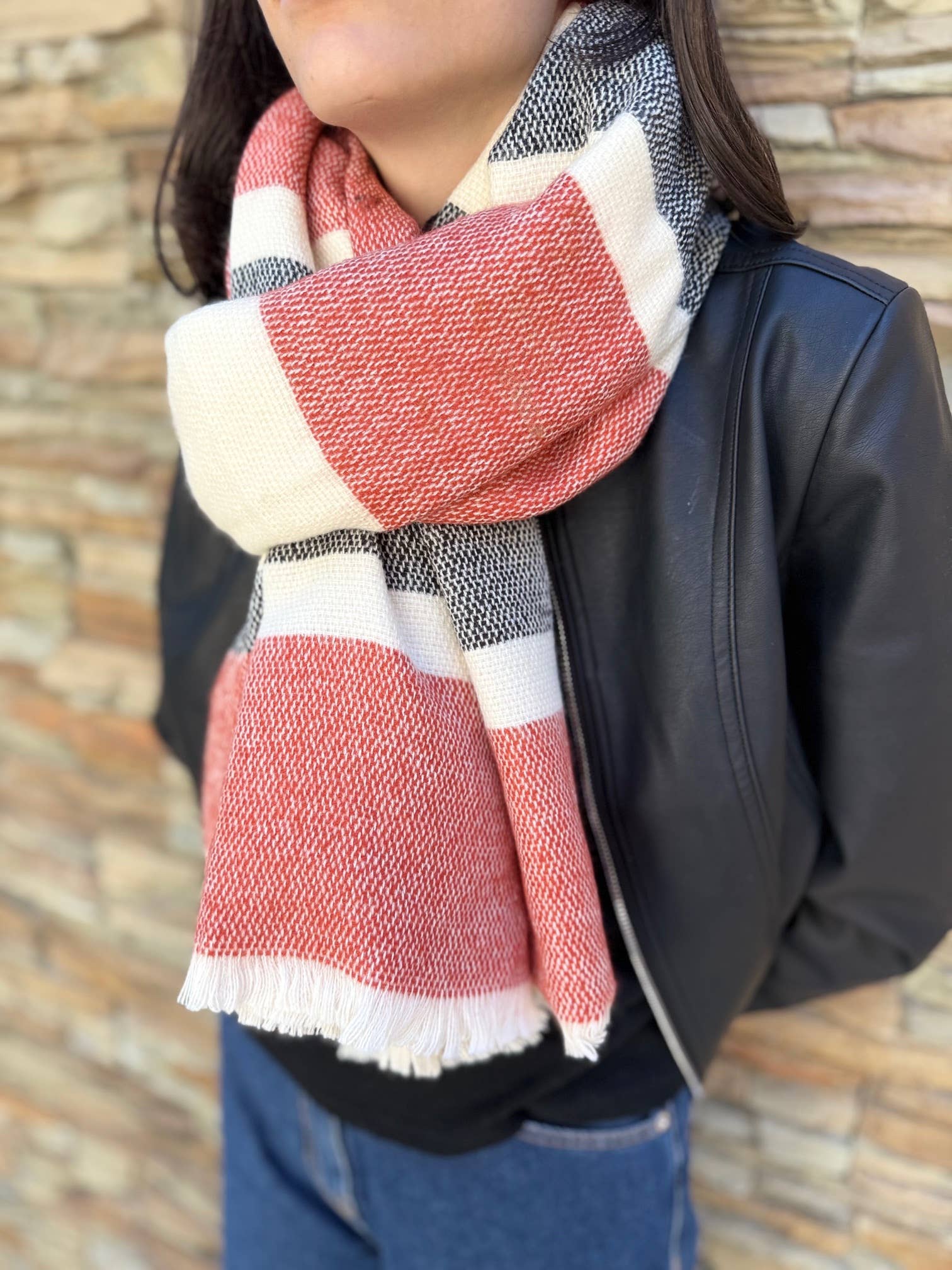 Maison Unik Accessoires - Wholesale Scarf - Women's - Ultra soft women's scarf fashion winter 2025