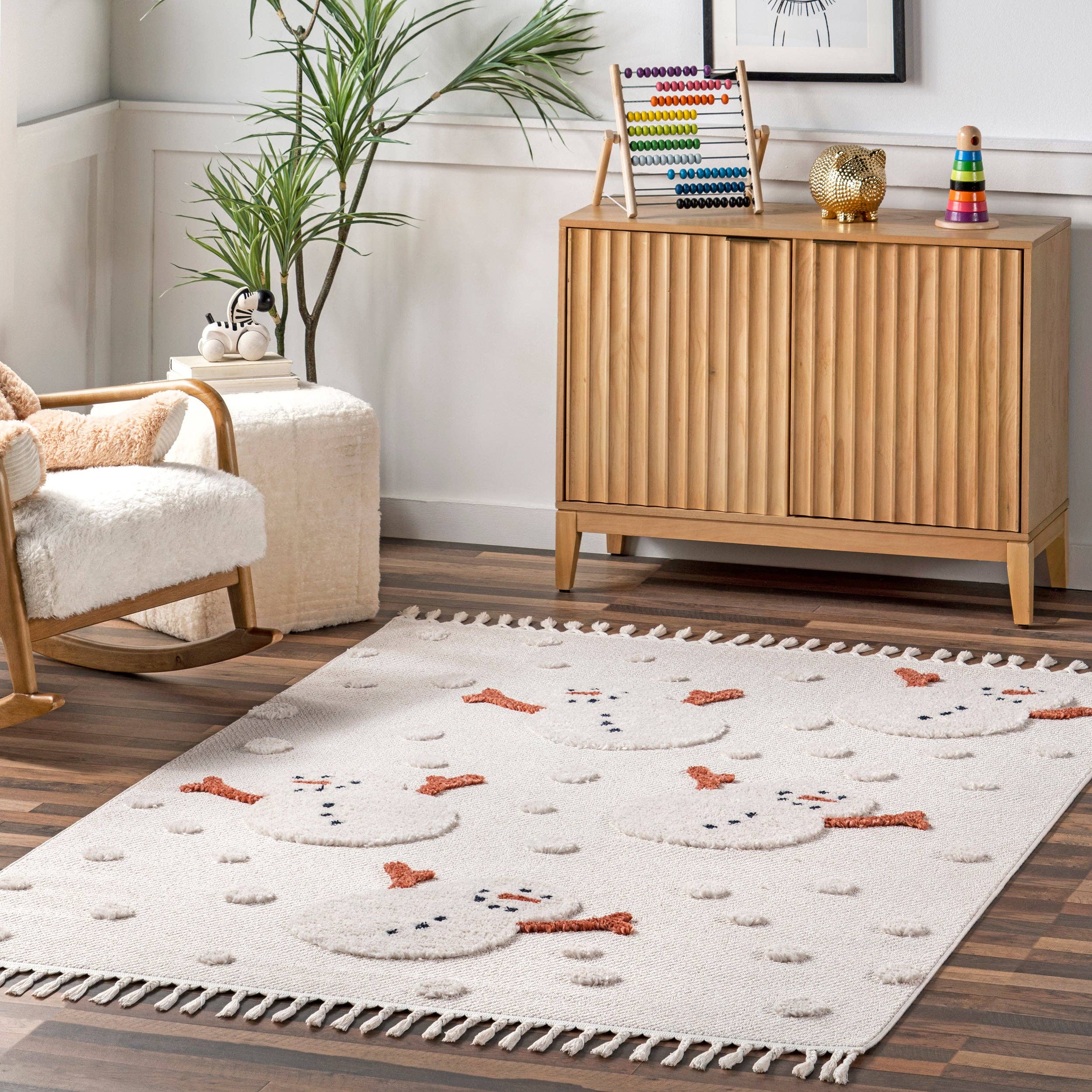 Blanc cassé Tapis à pompons Kilah Snowmen High-Low pour enfants en vente sur Faire0