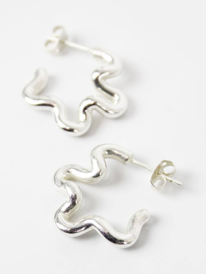 WIGGLE SILVER MEDIUM EARRINGS for wholesale by My Doris