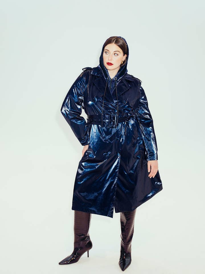 Le trench-coat Cameron pour la vente par Hilary MacMillan