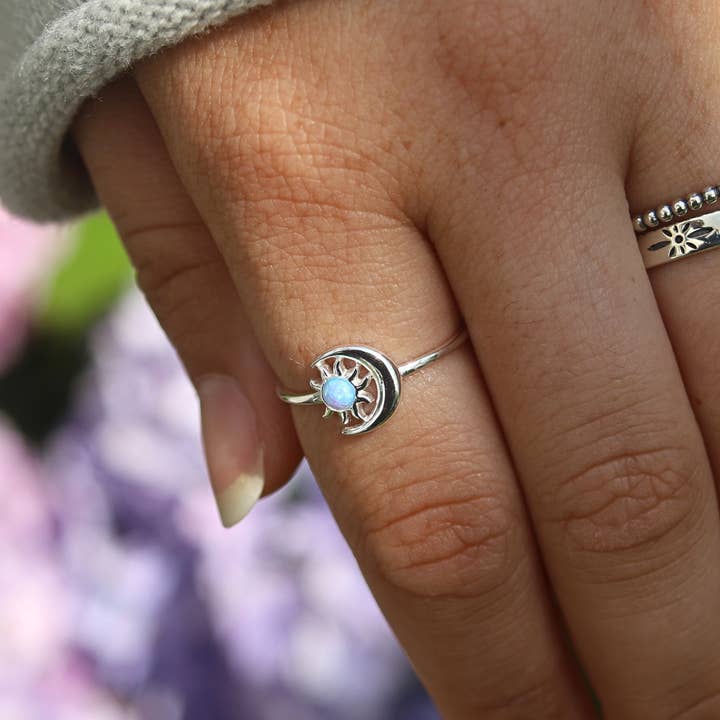 Moonrise Jewelry - Wholesale Single Stone/Solitaire Ring - R-90 Moon and Sun Blue Lab Opal Ring