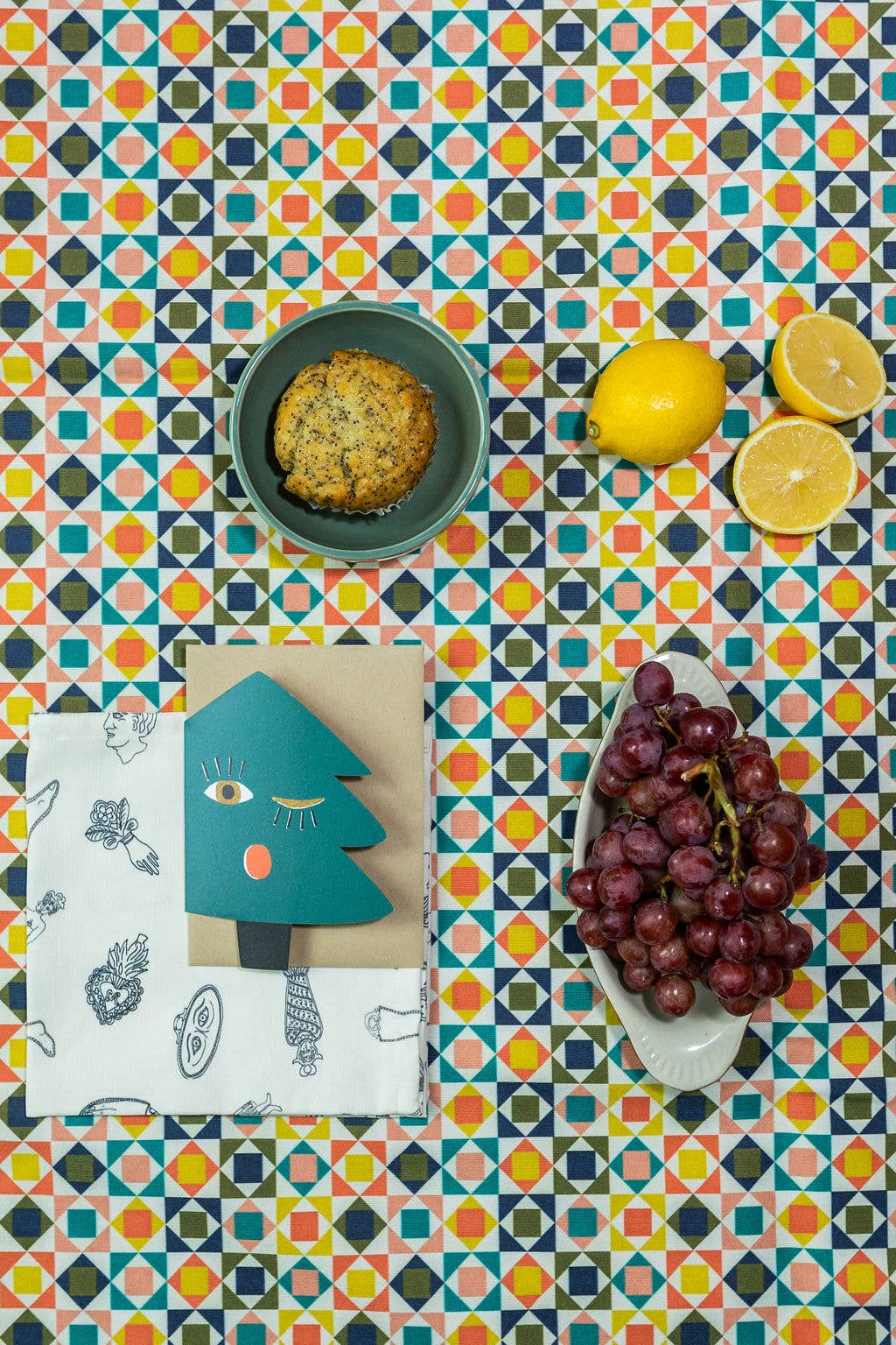 Isatopia – wholesale Christmas card – Tree Blink - Small Die Cut Card2