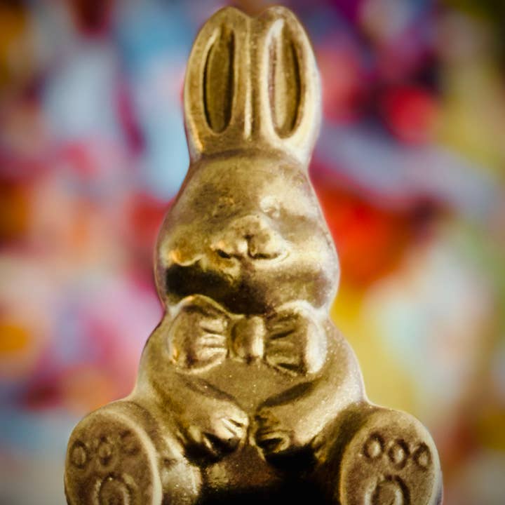 Milene Jardine Chocolatier - Wholesale Chocolate - Gilded Chocolate Bunny (Vegan)1
