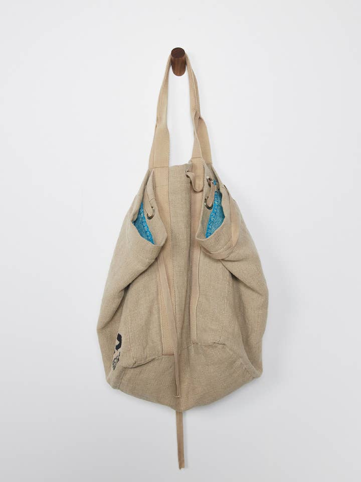 Sac fourre-tout réversible en toile avec intérieur abstrait bleu pour la vente par Lovestitch