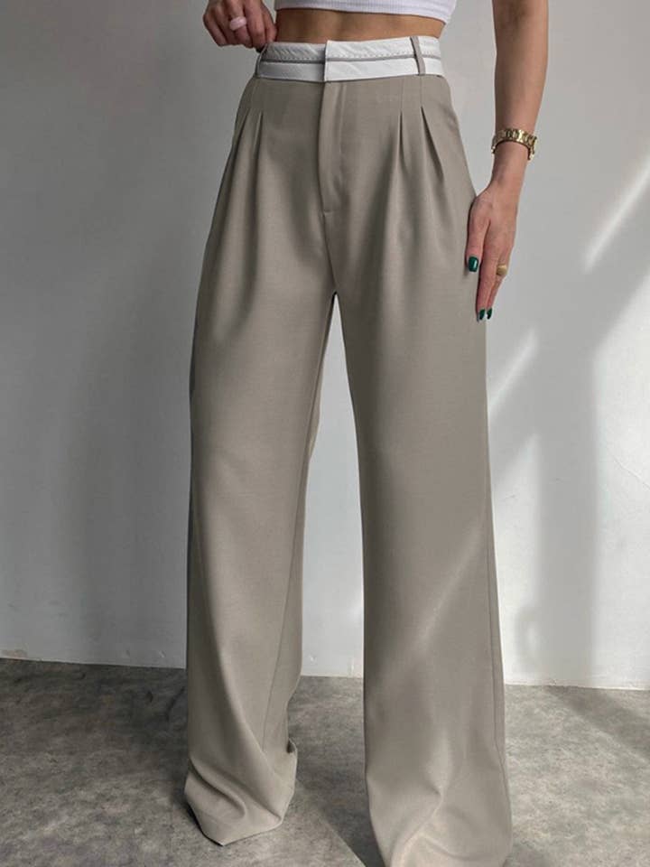 Pantalon droit pour la vente par Aria Romance