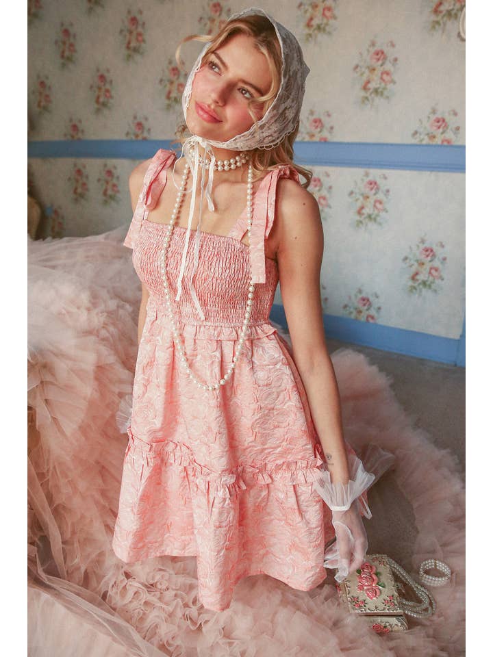 Listicle - Vente Robe – femme - Robe Mini à Bretelles Nouées et Smockée2