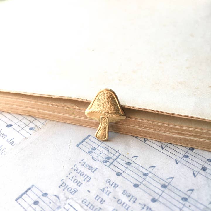 Red Truck Designs - Wholesale Brooch - Mushroom Brooch Tiny Toadstool Tie Tack Fungi Lapel Pin4