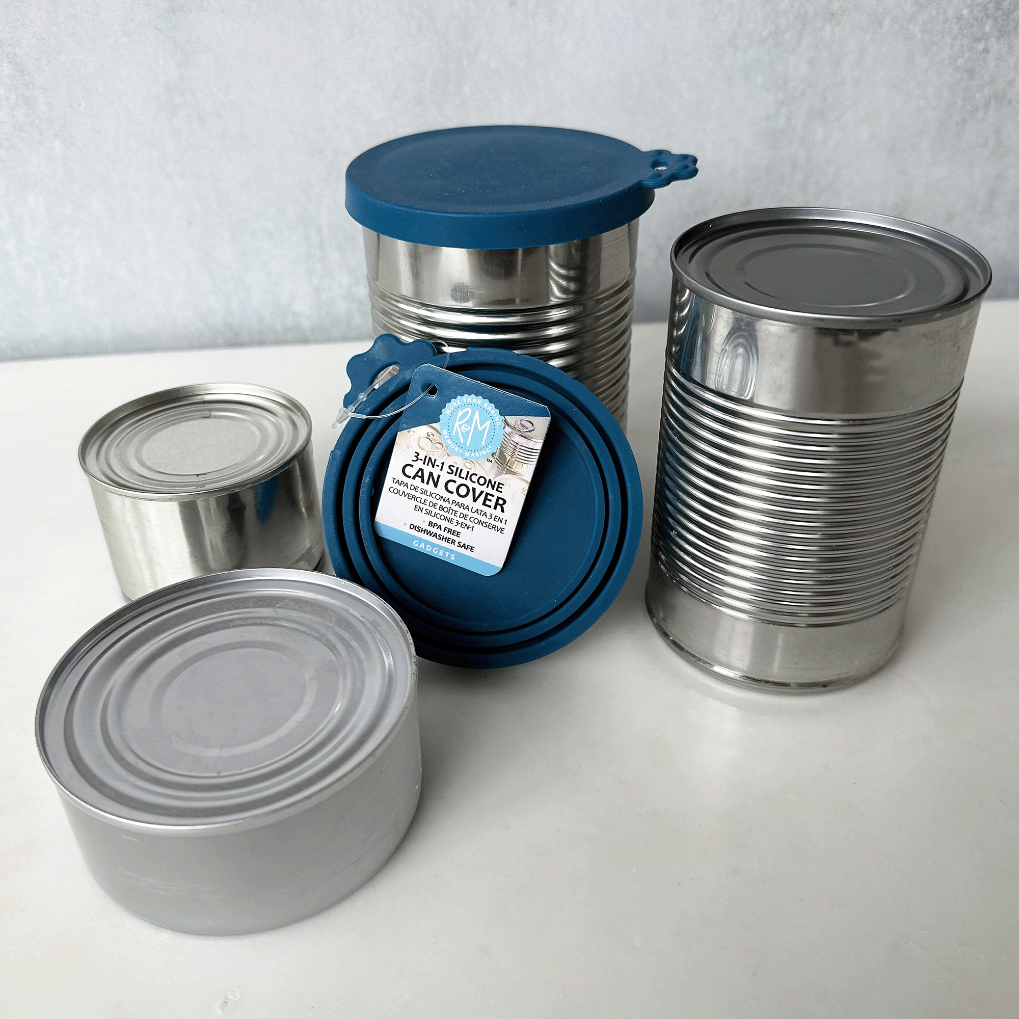 R&M International - Wholesale Food Storage Wrap/Bag - Silicone Can Cover1