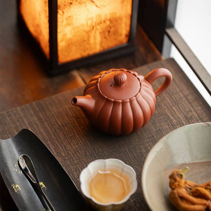 Gohobi (We cover U.S. import duties) - Wholesale Tea Pot - Gohobi Yixing Zisha Chrysanthemum Petal Teapot2