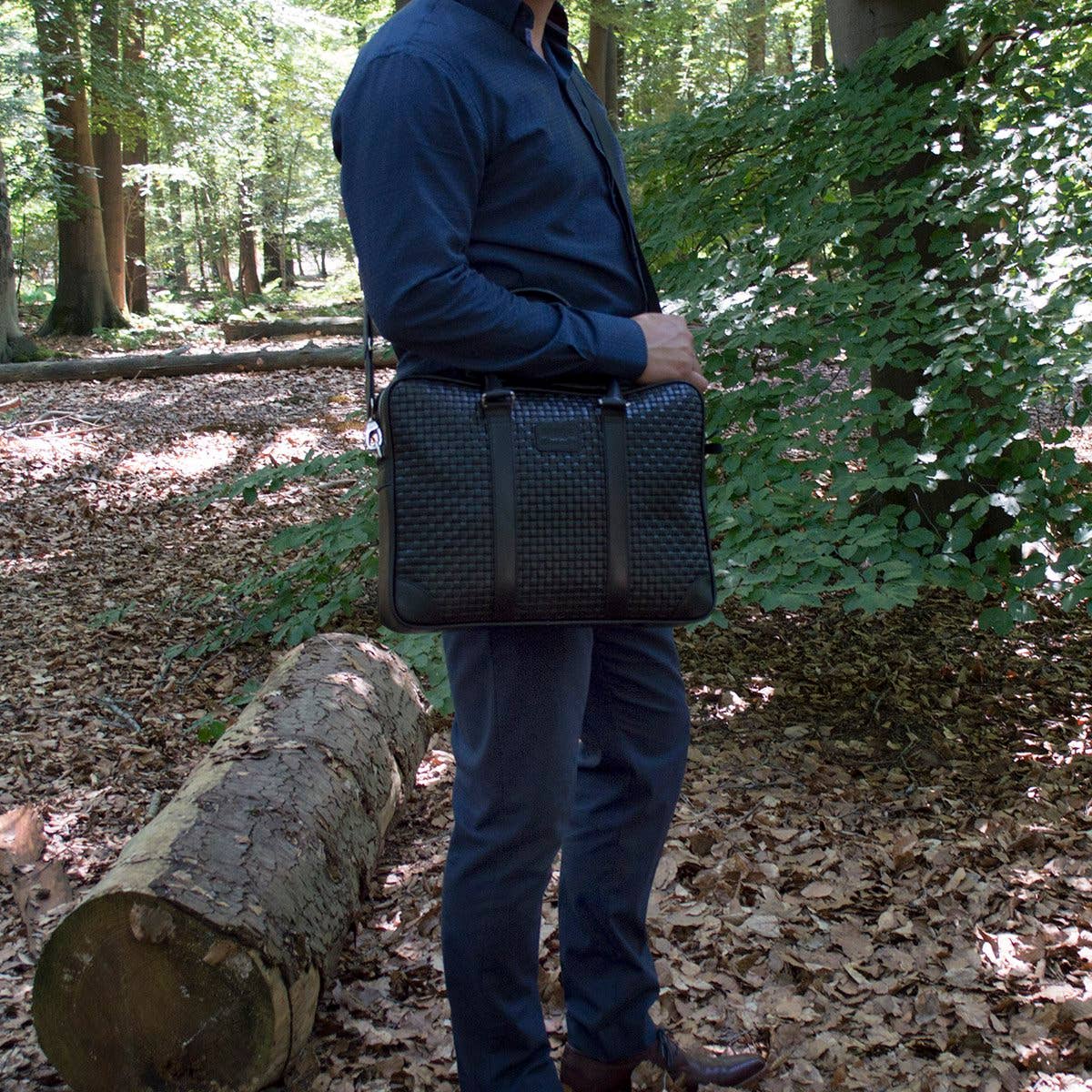 Arrigo - Wholesale Laptop Bag - Unisex - Leather Laptop Bag 15.6 Inches in 4 Colors Braided Leather15