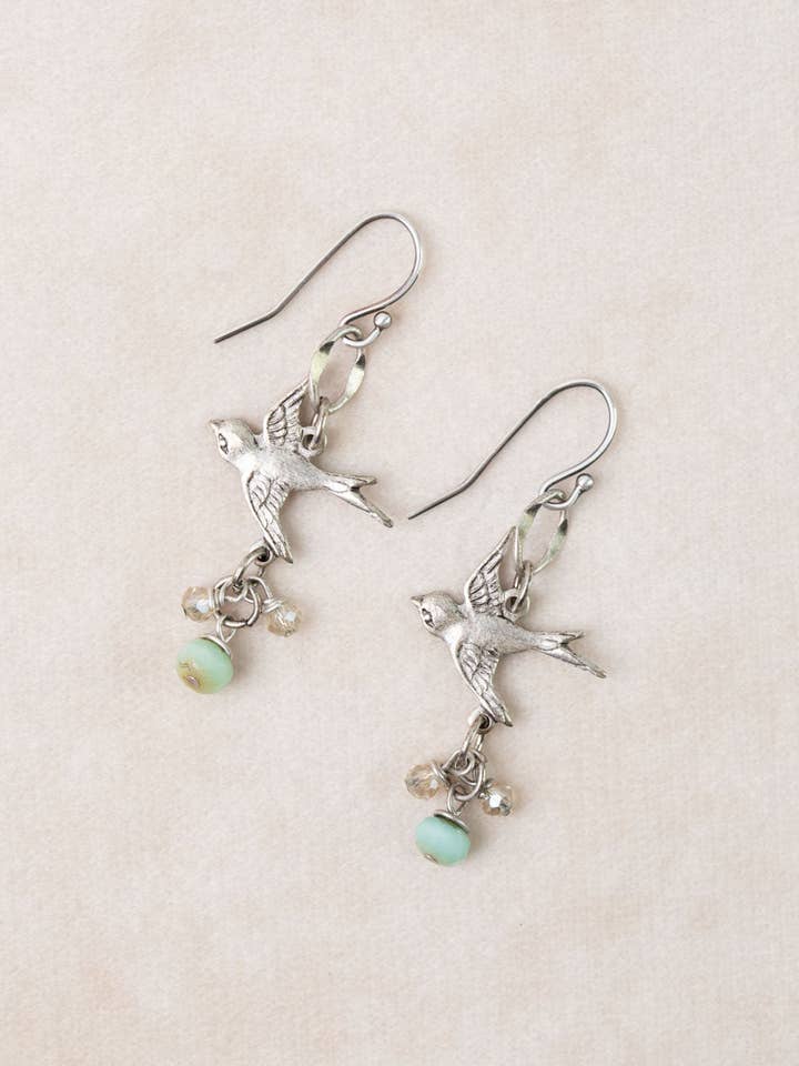 Mint Julep Tsjechisch Glas, Antiek Zilveren Vogel Oorbellen voor wholesale door Anne Vaughan Designs Jewelry