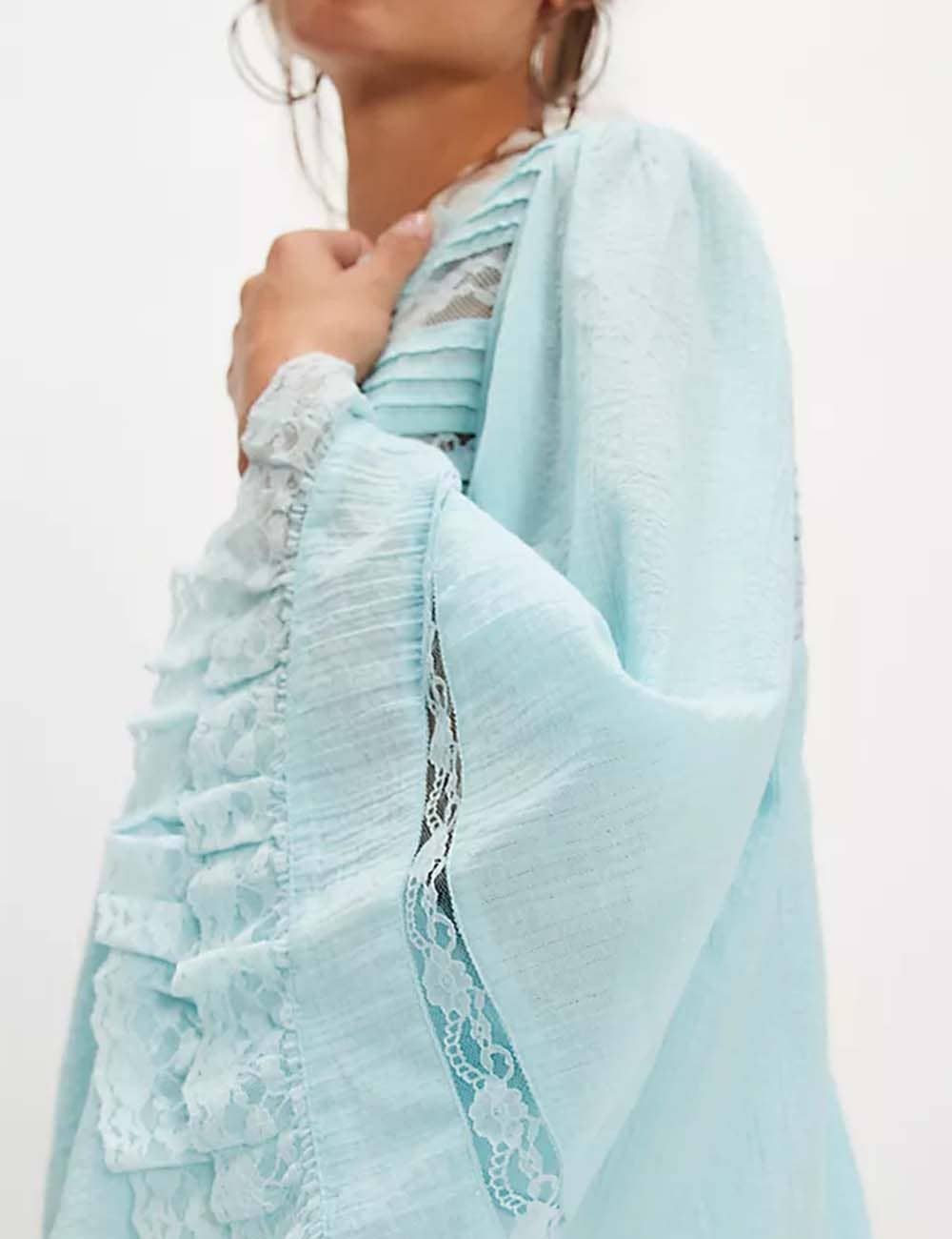 Sweetkama - Wholesale Blouse – Women’s - Ladies Solid Color Eyelets Ruffle Lace Blouse5